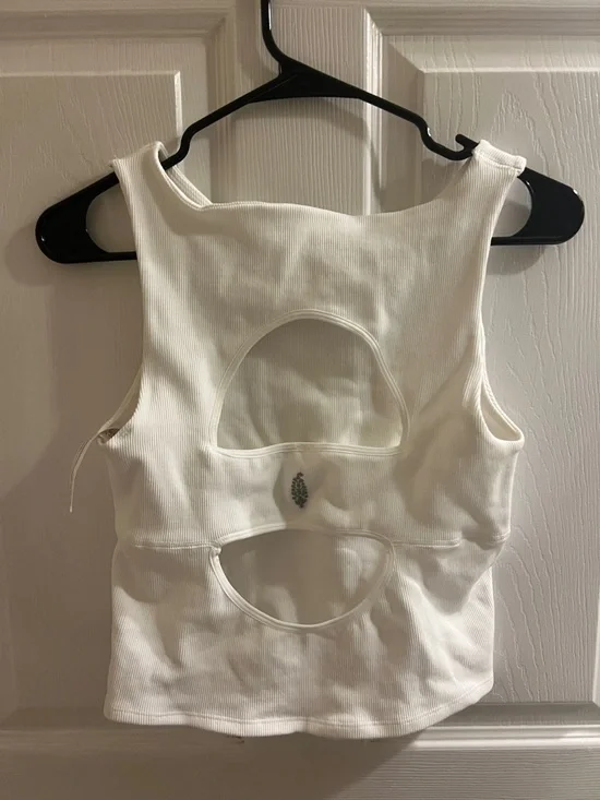 Free people movement tank - Picture 2 of 4